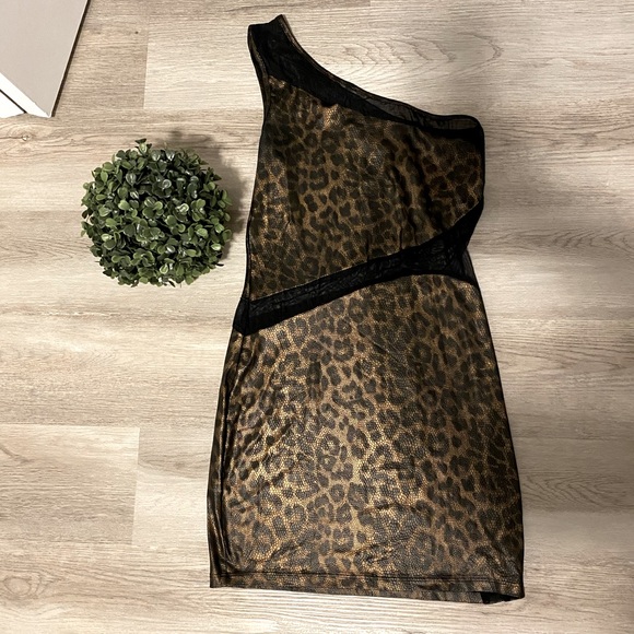 Leopard one shoulder dress - Picture 1 of 1